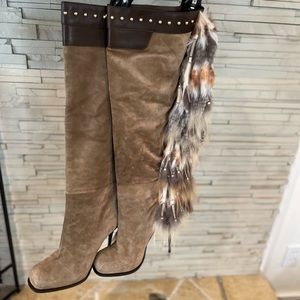 Beautiful designer boots! Native American inspired “hippie chic” beauty!